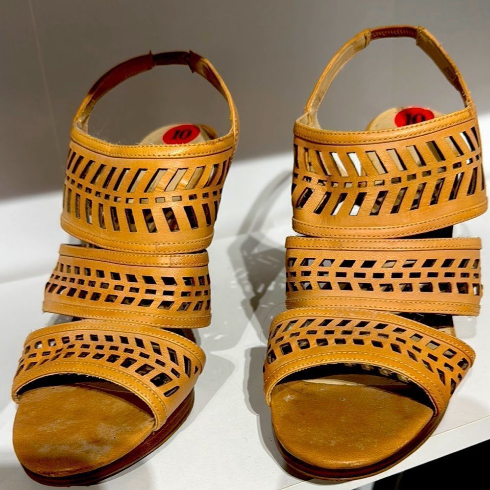 Adrienne Vittadini Tan Cutout Sandals